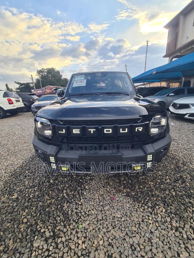 Jetour T2 2.0 Petrol AWD 2025 Black