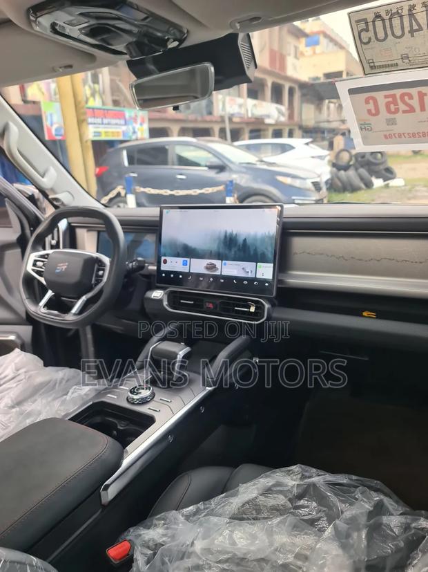 Jetour T2 2.0 Petrol AWD 2025 Black