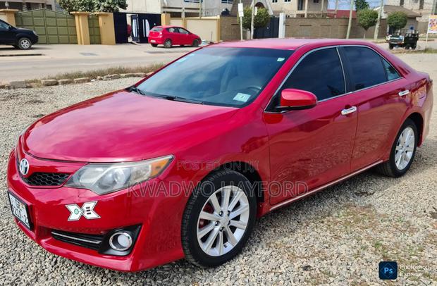Toyota Camry 2014 Red