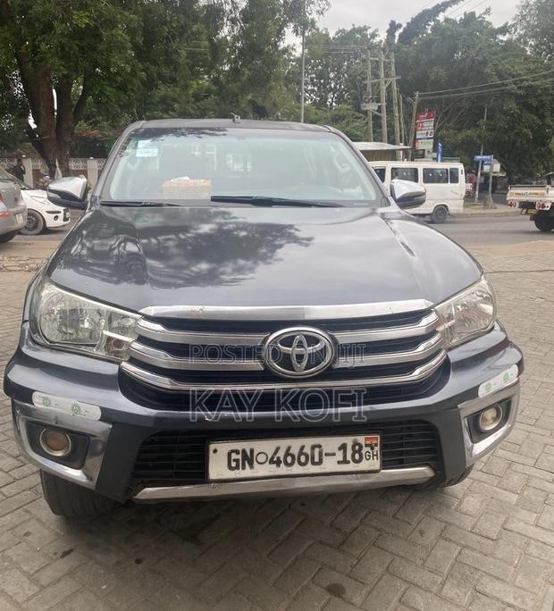 Toyota Hilux Revo Double Cab Deisel 2.4 AWD 2017 Gray