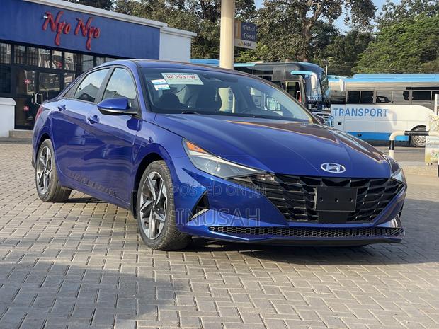 Hyundai Elantra SEL 2023 Blue