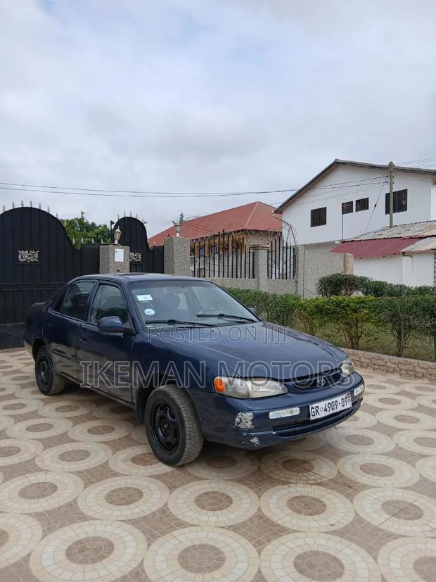 Toyota Corolla 1.6 Sedan 2002 Blue
