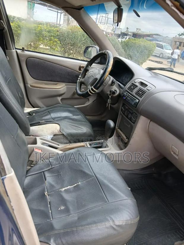 Toyota Corolla 1.6 Sedan 2002 Blue
