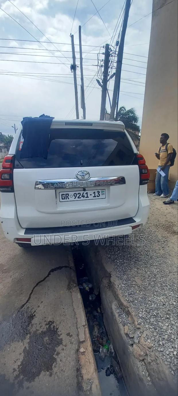 Toyota Land Cruiser Prado 3.0 D-4D (190 Hp) 7 seats 2014 White