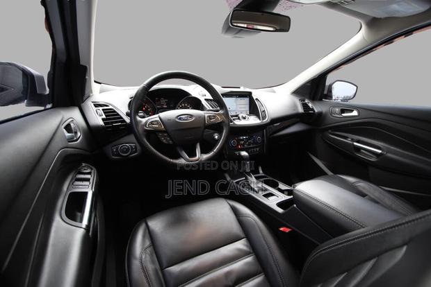 Ford Escape Titanium 4x4 2017 White