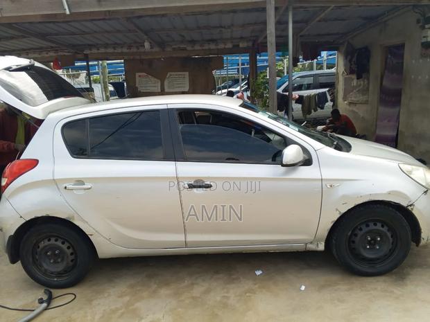 Hyundai i20 2010 Silver