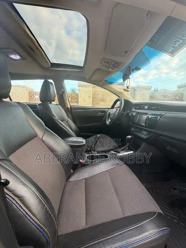 Toyota Corolla S 4dr Sedan (1.8L 4cyl CVT) 2014 Gray