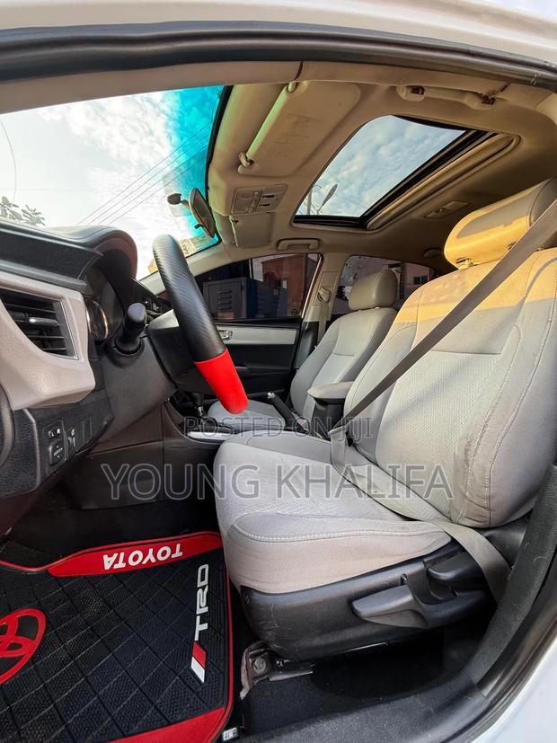 Toyota Corolla 2015 White