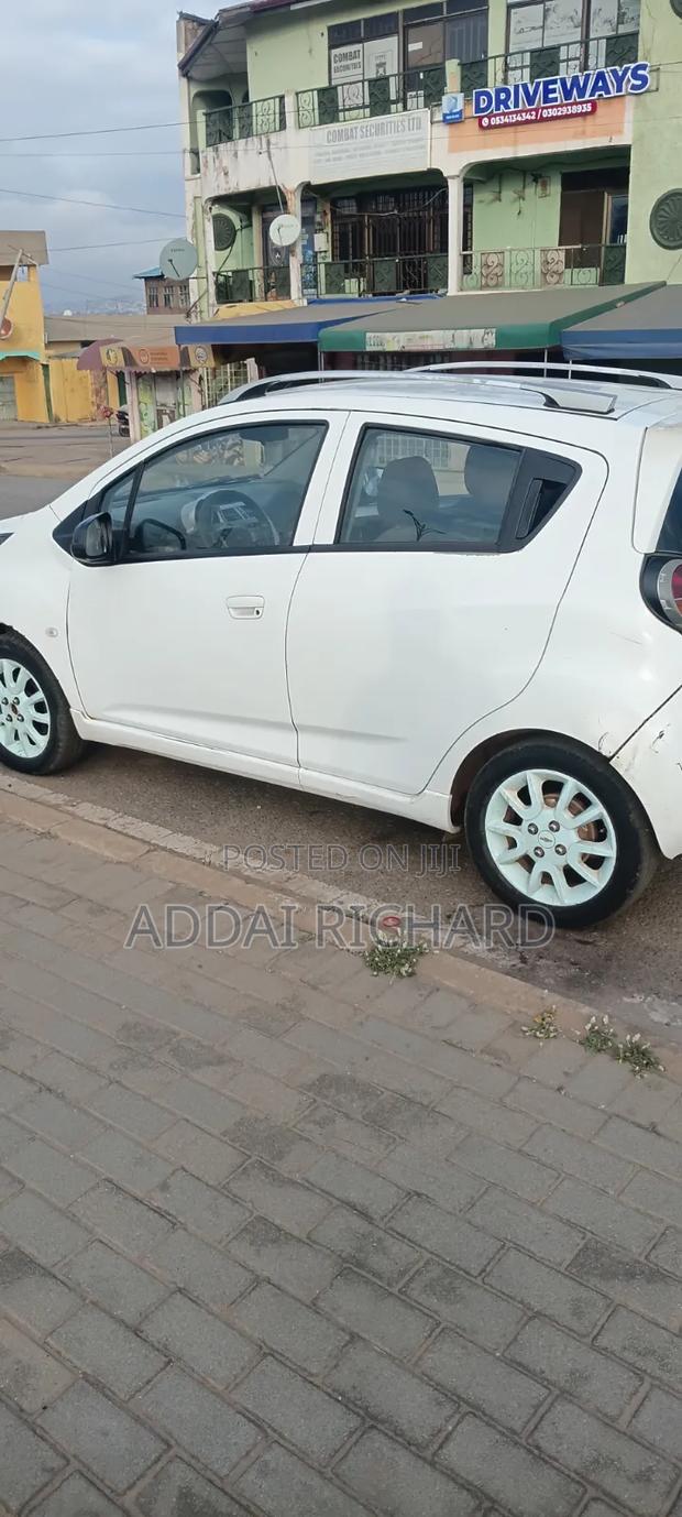 Chevrolet Spark 2015 White