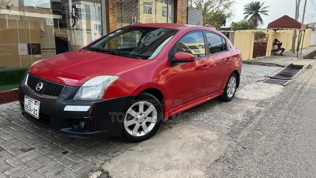 Nissan Sentra 2012 Red