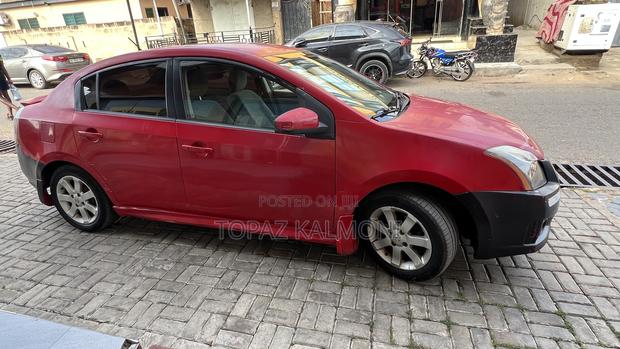 Nissan Sentra 2012 Red