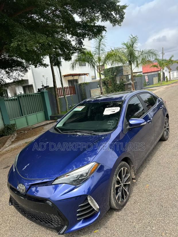 Toyota Corolla XSE (1.8L 4cyl 2A) 2018 Blue