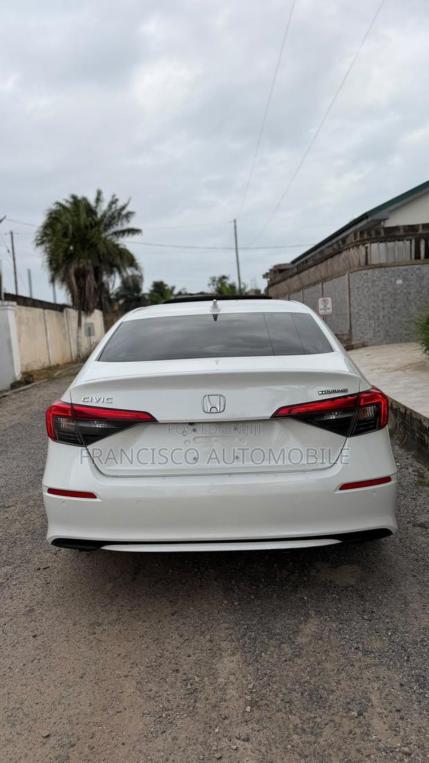Honda Civic Touring CVT 2024 White