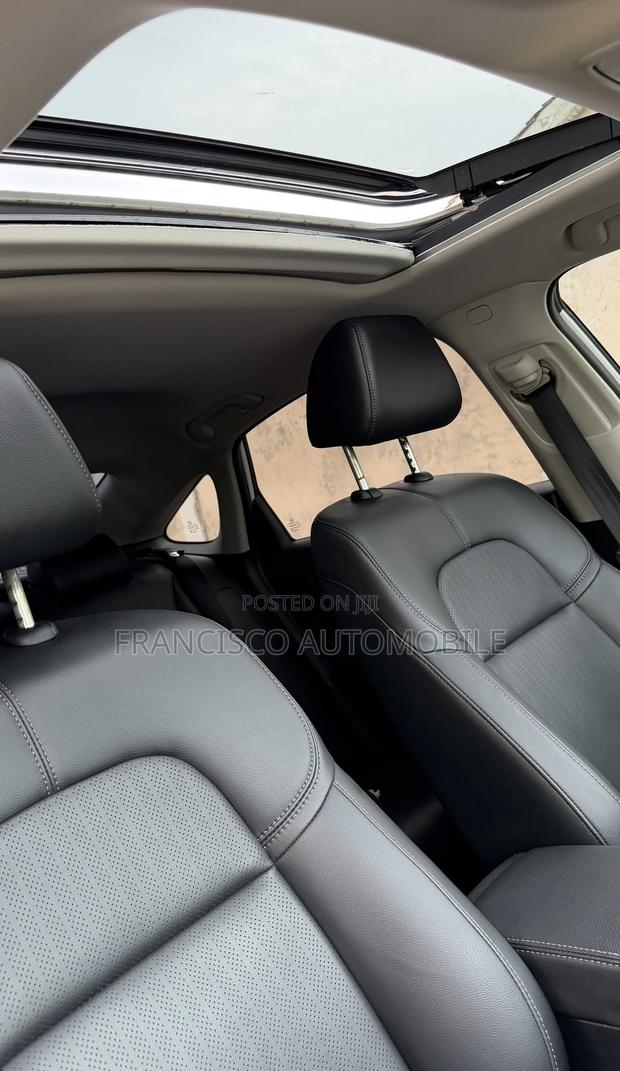 Honda Civic Touring CVT 2024 White