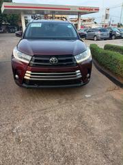 Toyota Highlander XLE 2019 Burgundy for sale