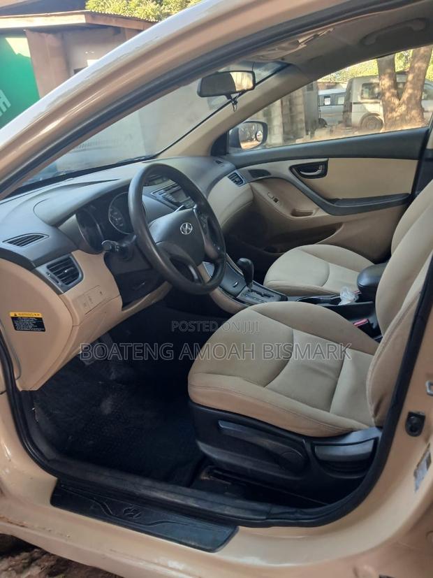 Hyundai Elantra 2013 Brown