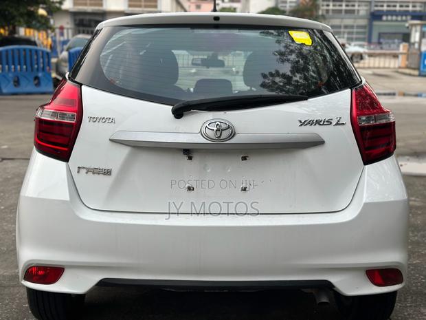 Toyota Yaris 2018 White