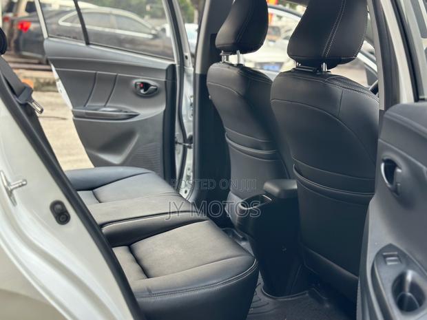 Toyota Yaris 2018 White