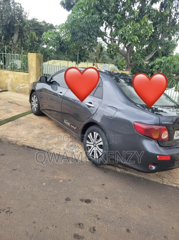 Toyota Corolla 2010 Gray