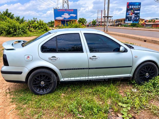 Volkswagen Jetta 2002 Silver