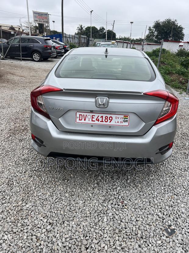 Honda Civic EX 4dr Sedan (2.0L 4cyl) 2017 Gray