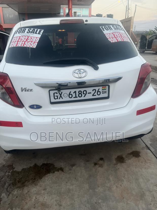 Toyota Vitz 1.3 AWD 5dr 2012 White
