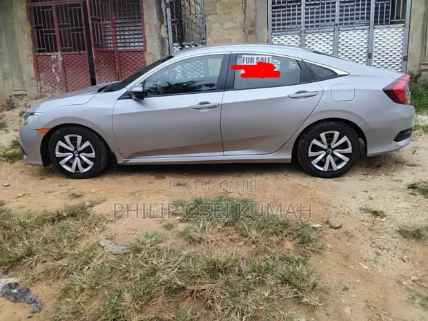Honda Civic EX 4dr Hatchback (1.5L 4cyl) 2017 Silver