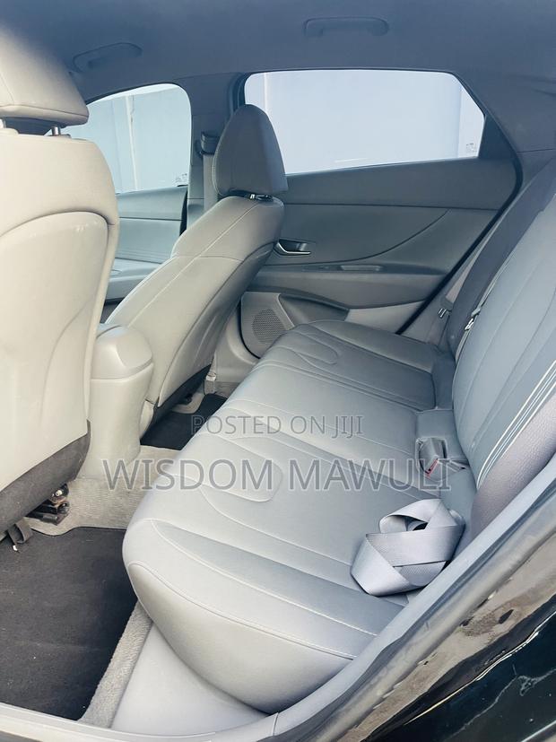 Hyundai Elantra 2021 Black