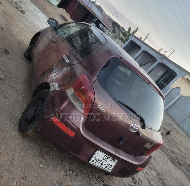 Toyota Vitz 2010 Brown