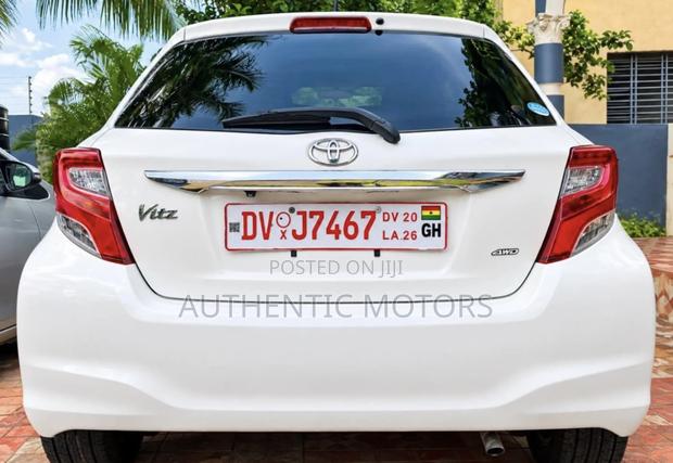 Toyota Vitz 2016 White