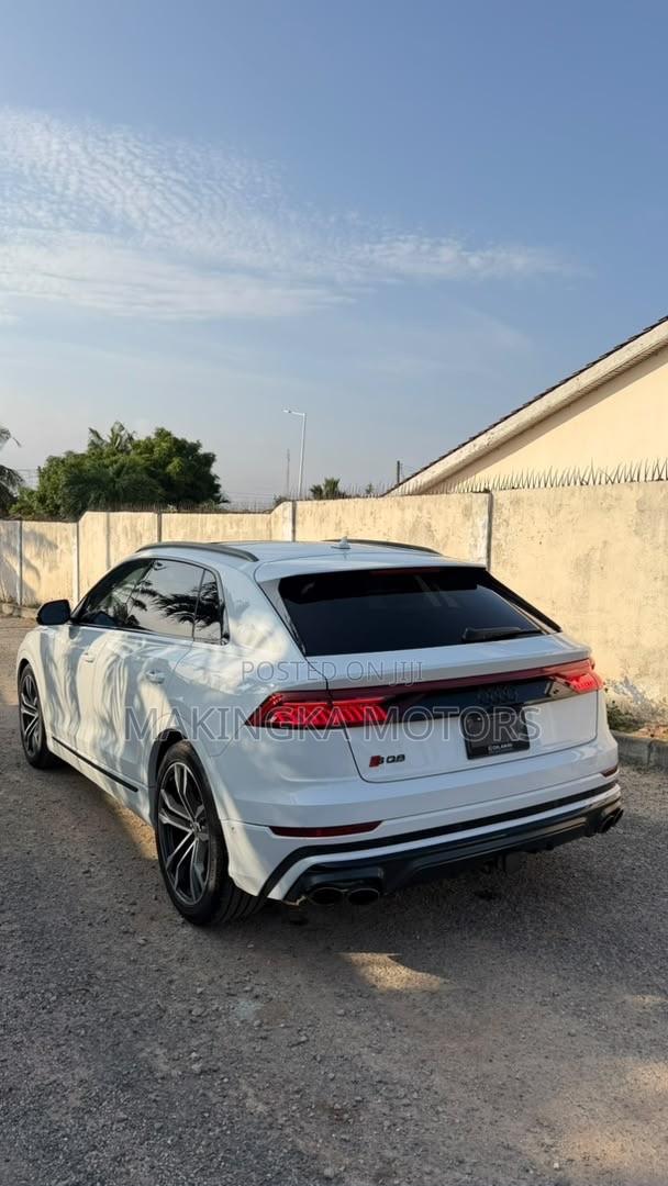 Audi RS Q8 Base 2023 White