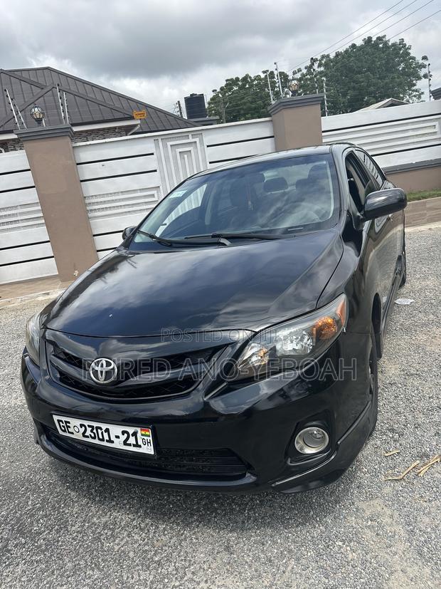 Toyota Corolla S Special Edition 4dr Sedan (1.8L 4cyl 4A) 2013 Black