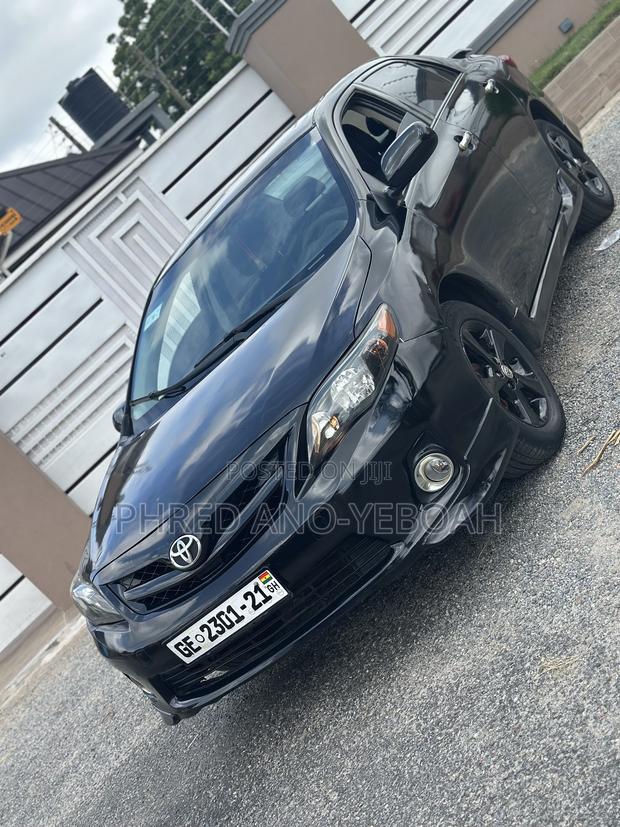 Toyota Corolla S Special Edition 4dr Sedan (1.8L 4cyl 4A) 2013 Black