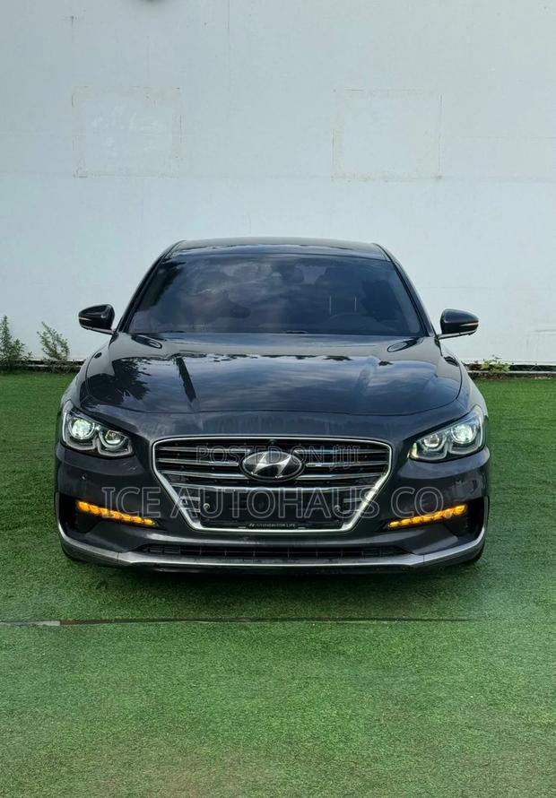Hyundai Grandeur 2018 Black