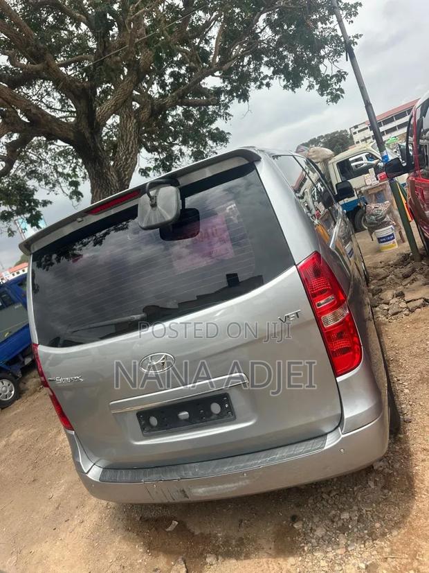 Hyundai Satellite 2019 Gray