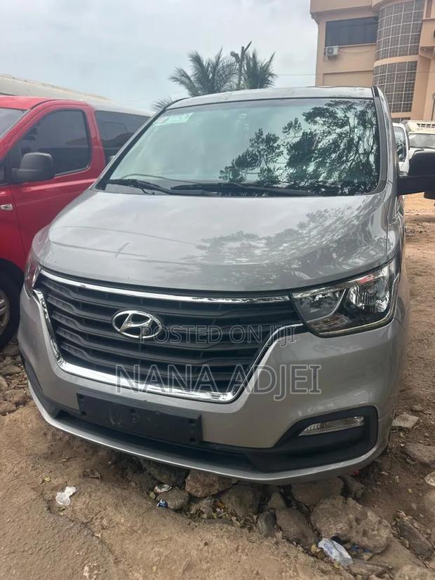 Hyundai Satellite 2019 Gray