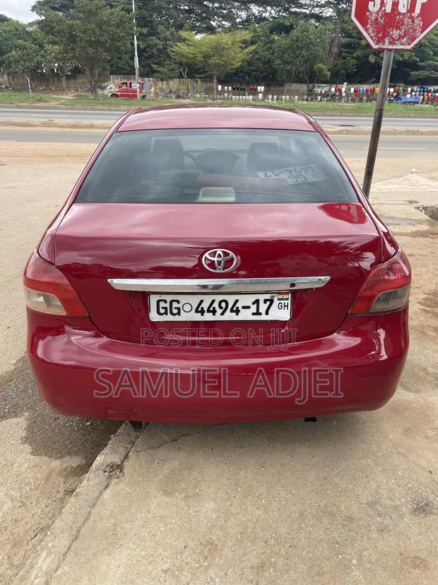Toyota Yaris 2010 Red
