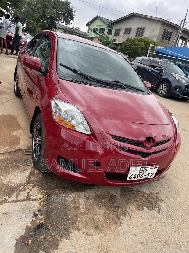 Toyota Yaris 2010 Red