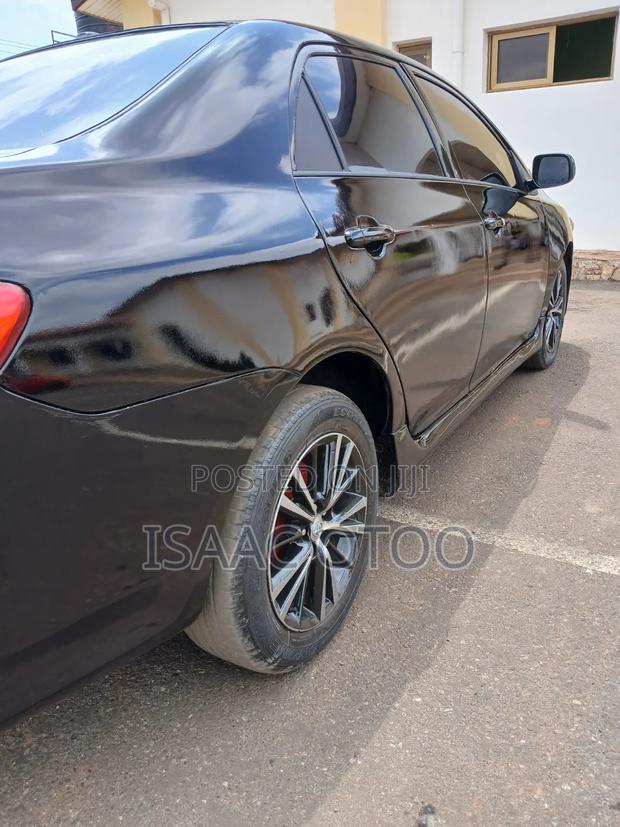 Toyota Corolla LE 4dr Sedan (1.8L 4cyl 4A) 2010 Black