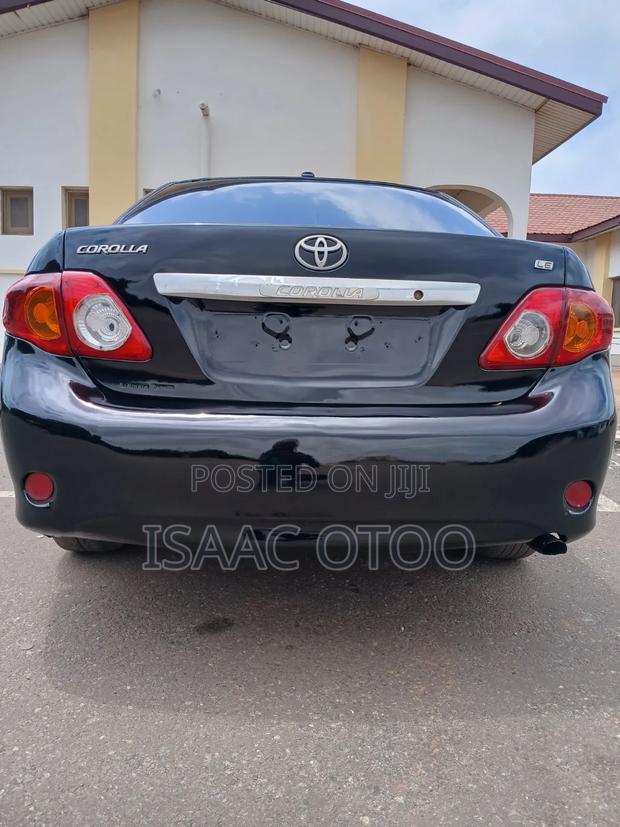 Toyota Corolla LE 4dr Sedan (1.8L 4cyl 4A) 2010 Black
