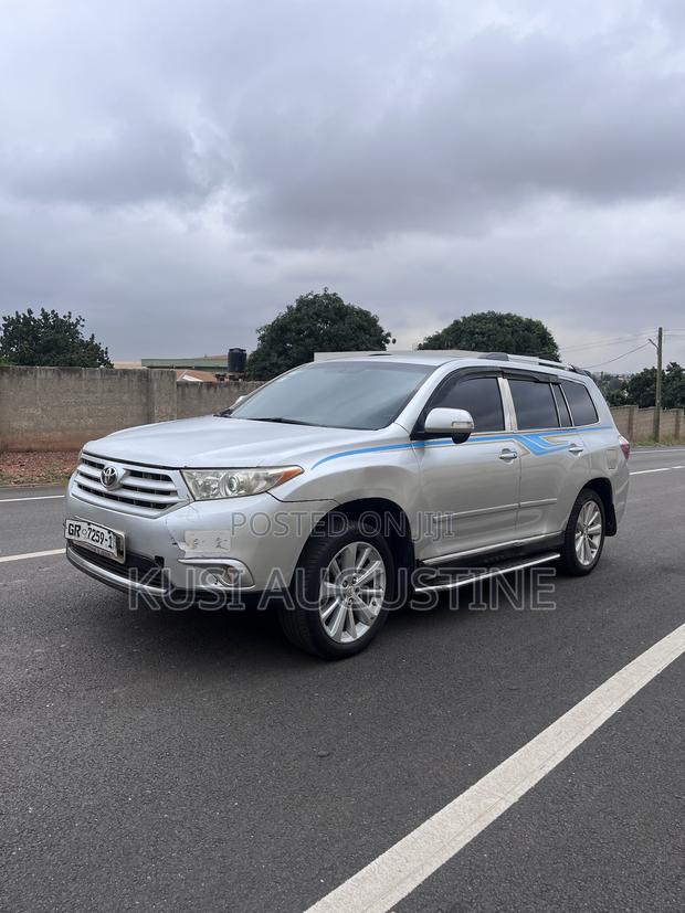 Toyota Highlander Limited 2012 Silver