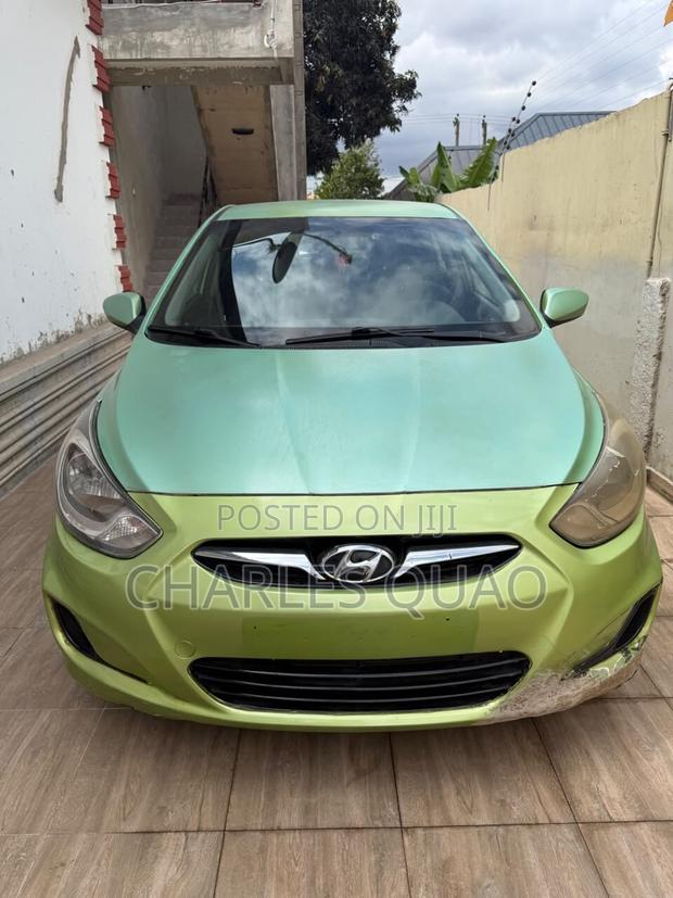 Hyundai Accent 2013 Green