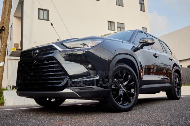 Toyota Grand Highlander Limited AWD 2024 Black