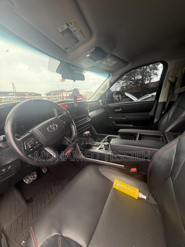 Toyota Tundra SR5 CrewMax 6.5' Bed 2024 Black