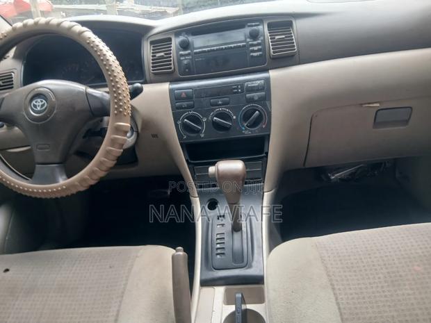 Toyota Corolla 2006 Red