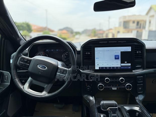 Ford F-150 XLT 2022 Black