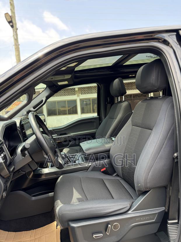 Ford F-150 XLT 2022 Black