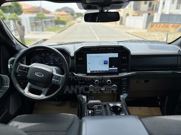 Ford F-150 XLT 2022 Black