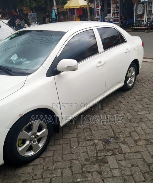 Toyota Corolla 2010 White