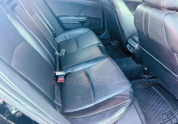 Honda Civic Touring 4dr Sedan (1.5L 4cyl) 2017 Black